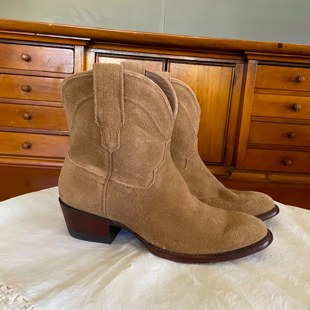 Tecovas “Paige” genuine tan suede boot. Worn once. 6.5M US